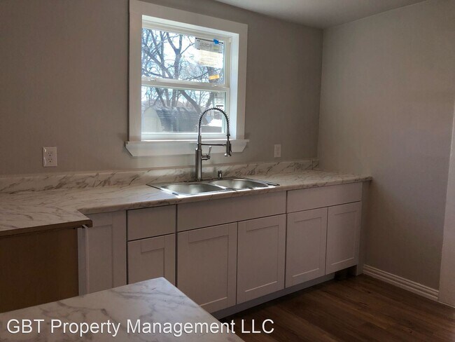Building Photo - 2 br, 1 bath House - 5310 Santa Fe Ave