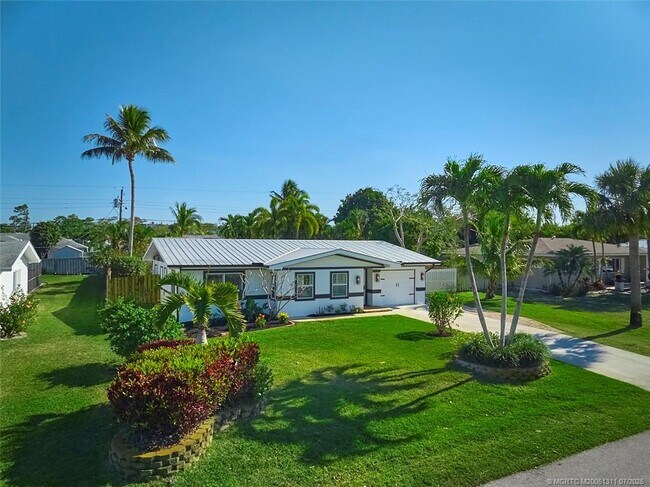 Foto del edificio - 4780 SE Bayshore Terrace