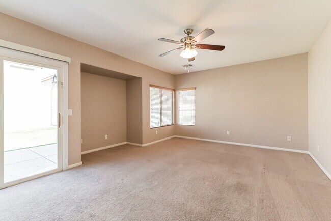 Foto del edificio - 10762 Sheridan Dawn Ct