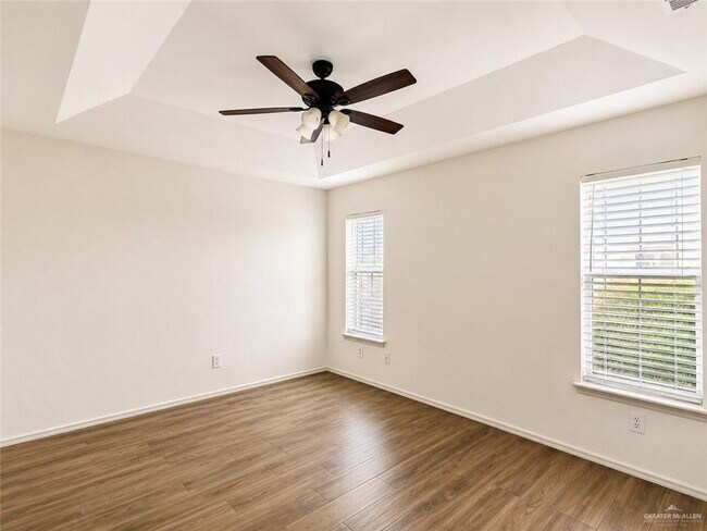 Foto del edificio - 12 Stonehaven Blvd