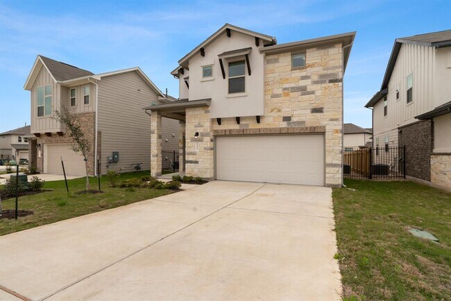 Building Photo - 405 Staunton Dr