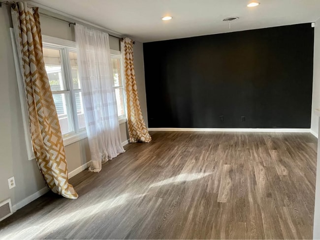 Foto del edificio - 3608 46th St