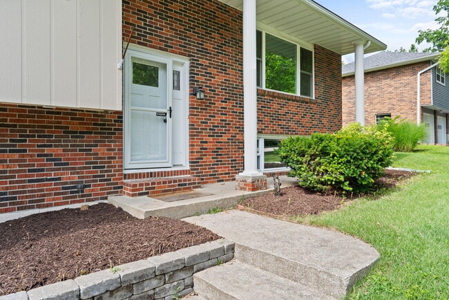 Building Photo - 1305 Jake Ln