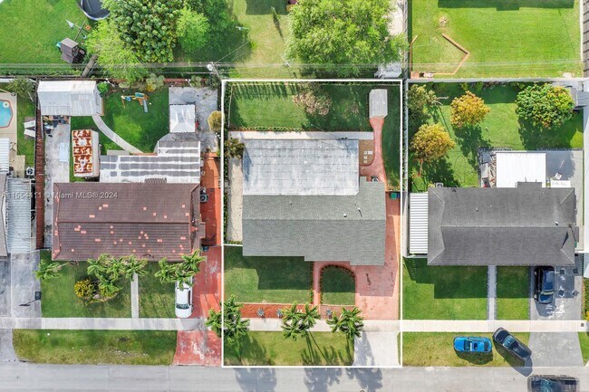 Foto del edificio - 6180 SW 109th Ct