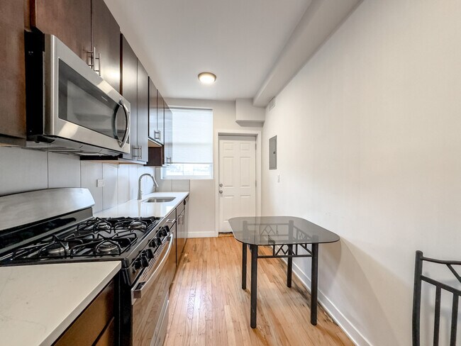 Foto del edificio - 4405 N Kimball Ave