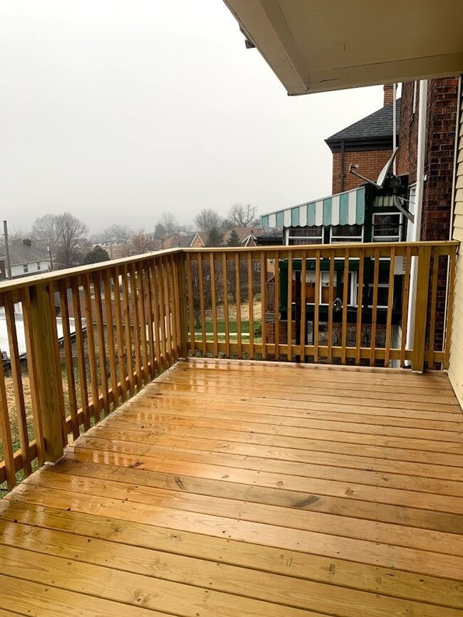 Foto del edificio - Completely Updated 3 Bed, 1 Bath Home in H...