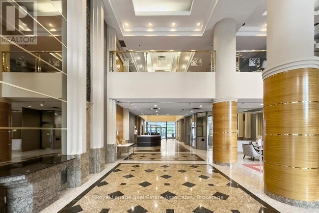 Building Photo - 1001 Bay St.