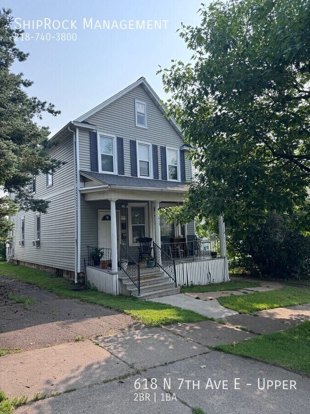 Foto principal - 618 N 7th Ave E