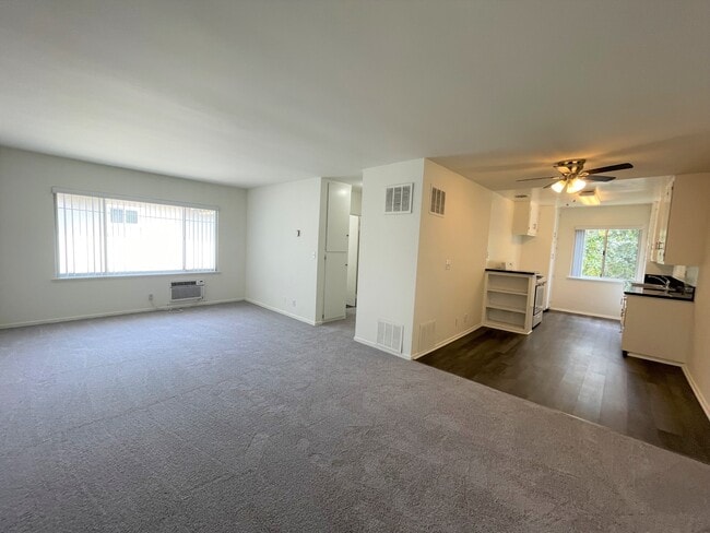 Building Photo - 255 Oakland Ave