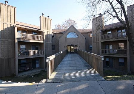 Primary Photo - 2714 W Willowlake Dr