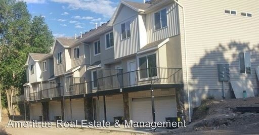 Foto del edificio - 3 br, 2.5 bath House - 155 South 300 West
