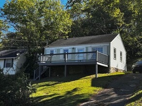 Building Photo - 304 Sentinel Dr