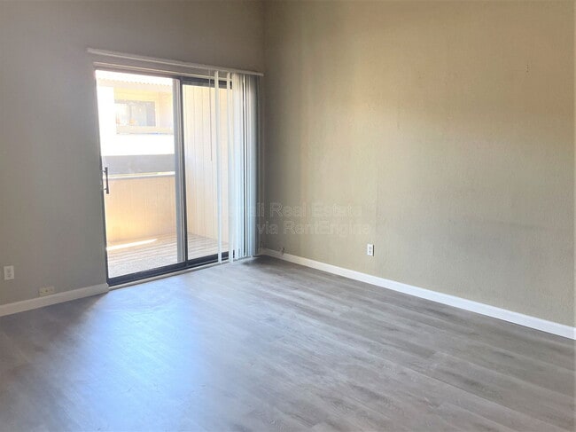 Building Photo - 2938 N 61st Pl