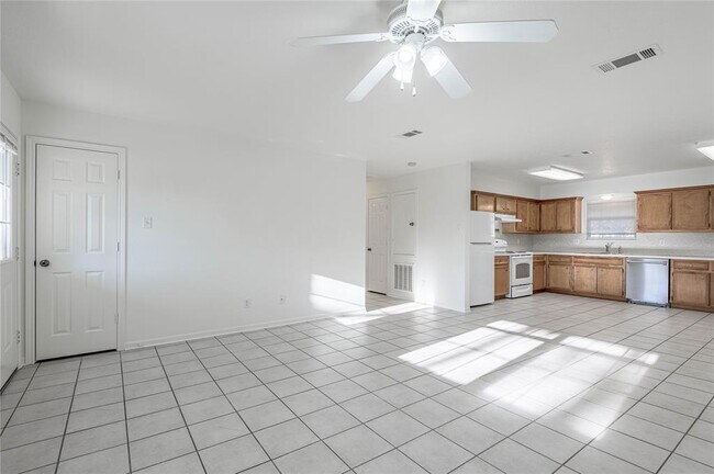 Building Photo - 72 FM 2550
