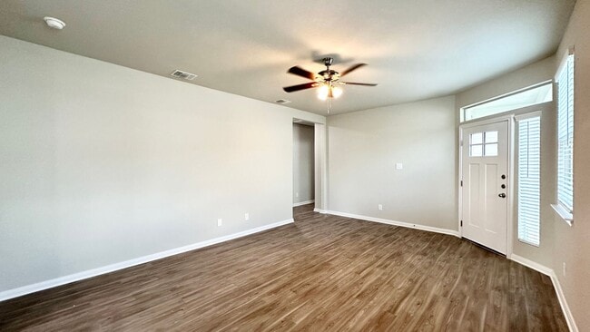 Foto del edificio - 213 Joseph Cir