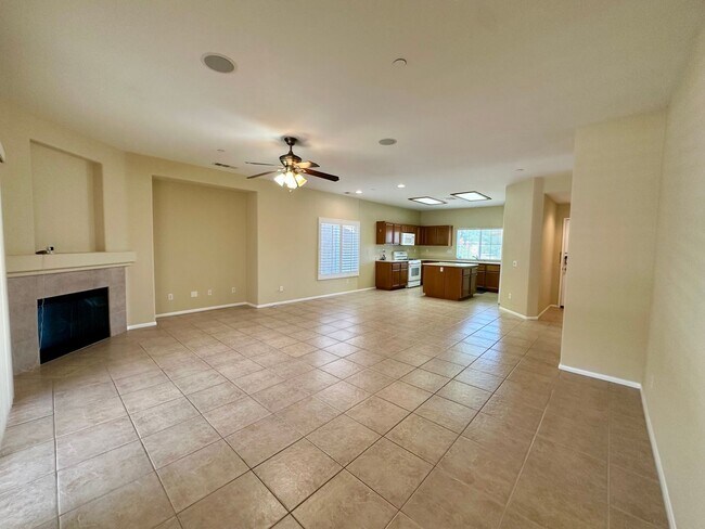 Foto del edificio - AVAILABLE NOW!! 3 BEDROOM 2 BATHROOM HOME ...