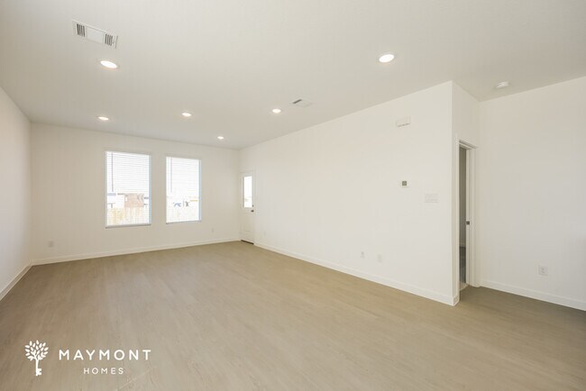 Foto del edificio - 403 Kayden Ct