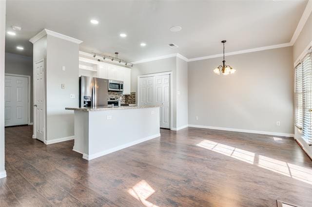 Building Photo - 2366 Southcourt Cir