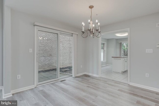 Building Photo - 20421 Kings Crest Blvd