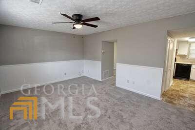 Foto del edificio - 3230 Highpoint Ct