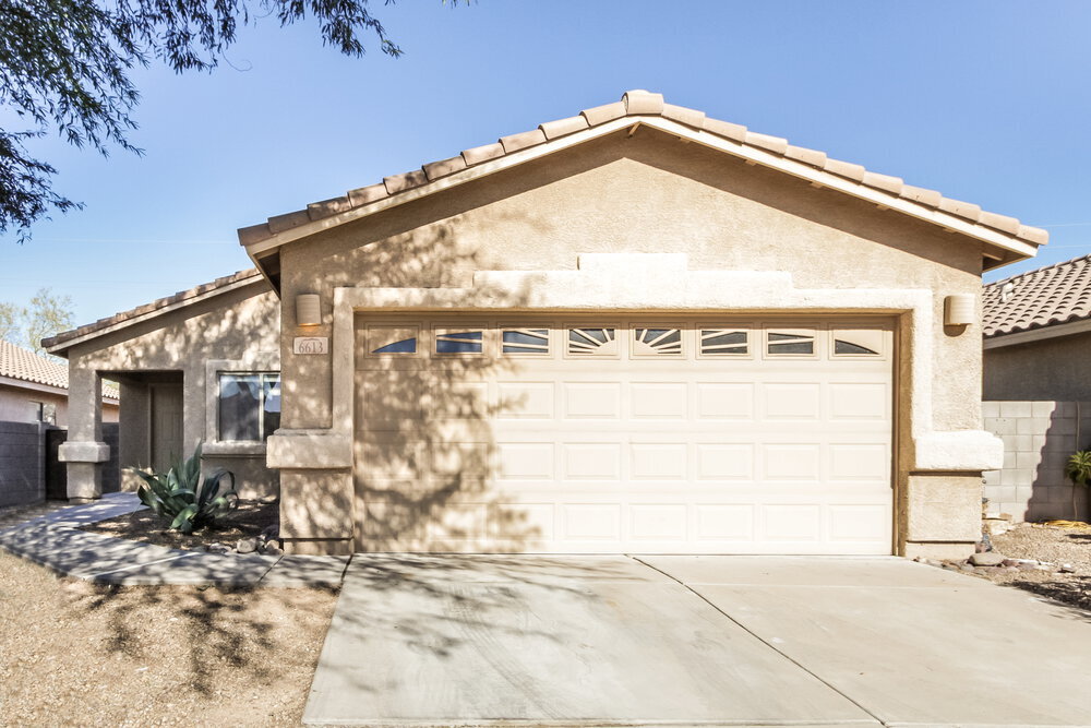 Foto principal - 6613 E Ladonna Ln