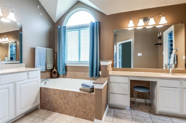 Foto del edificio - 2436 Foxwood Ln