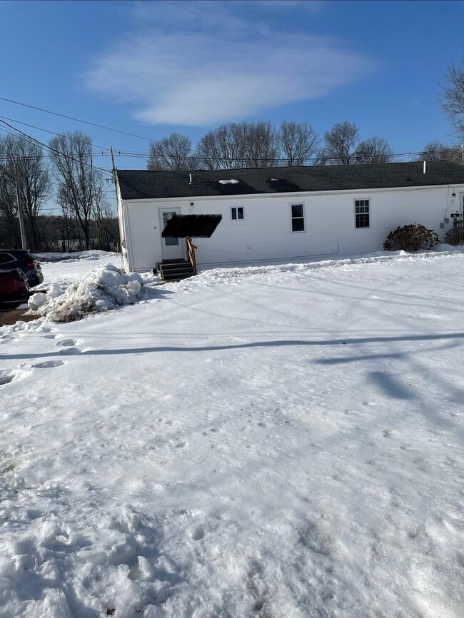 Building Photo - 17 Knoxville Ct