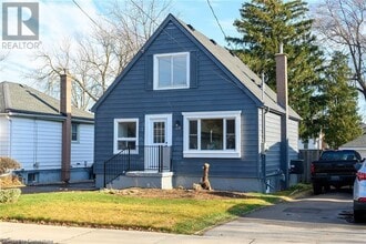 Building Photo - 213 E 28th St