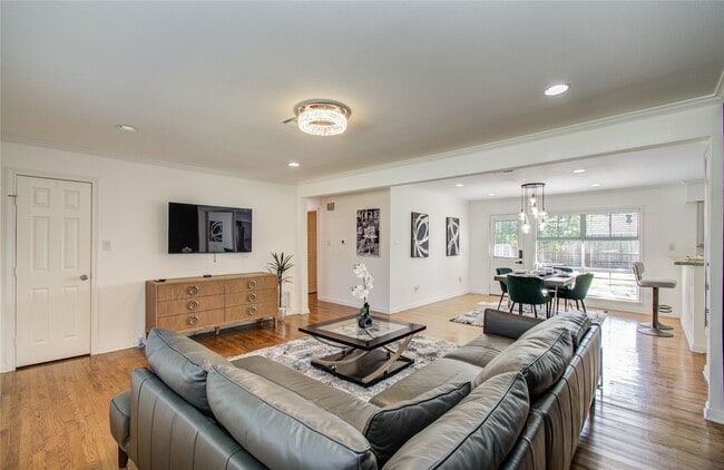 Building Photo - 5329 Pagewood Ln