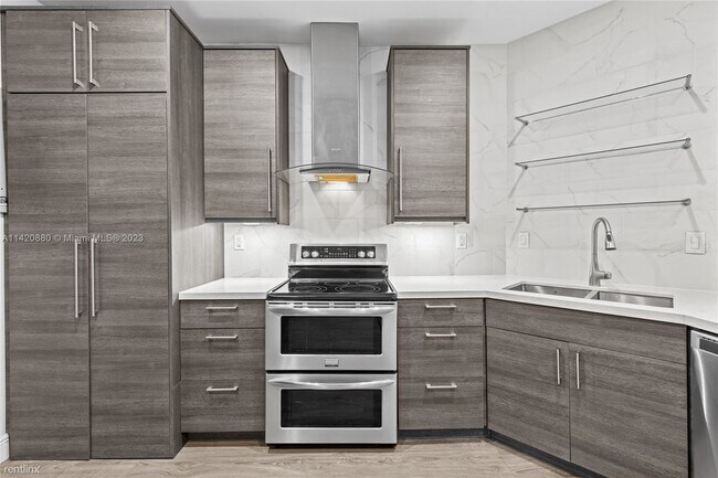 Foto del edificio - 2 br, 2 bath Condo - 4020 Galt Ocean Dr Ap...