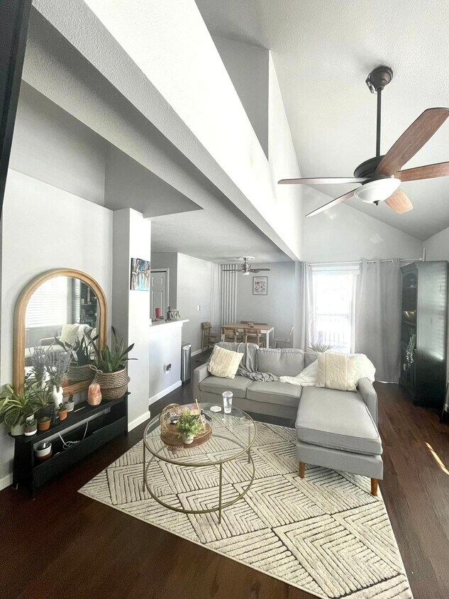 Foto del edificio - 8311 S Upham Way