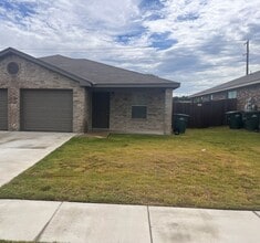 Building Photo - 1319 Liberation Ln