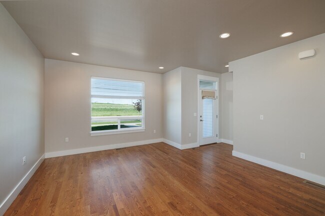 Foto del edificio - 3380 Davis Ln
