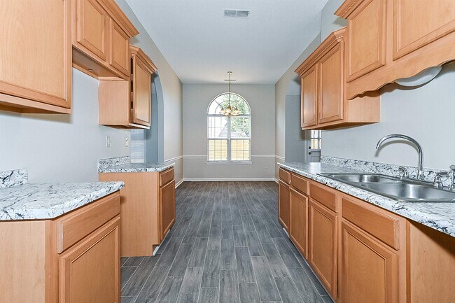 Building Photo - 4489 Poppenheimer Way