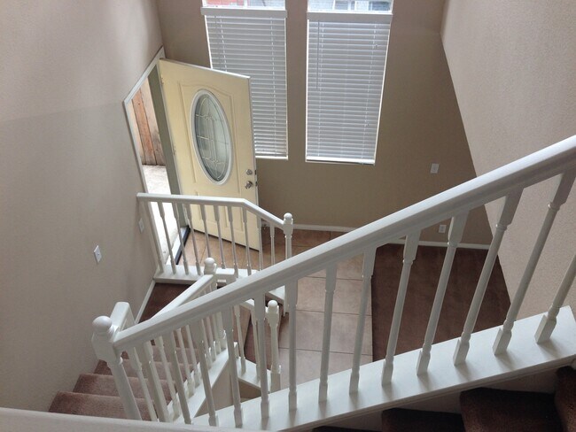 Foto del edificio - 3Bd/2.5Ba House + Den - 23369 Seafarer Way