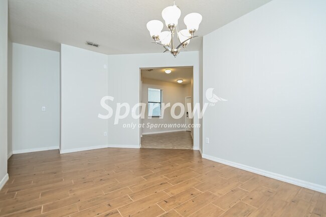 Foto del edificio - 2708 Garden Falls Drive