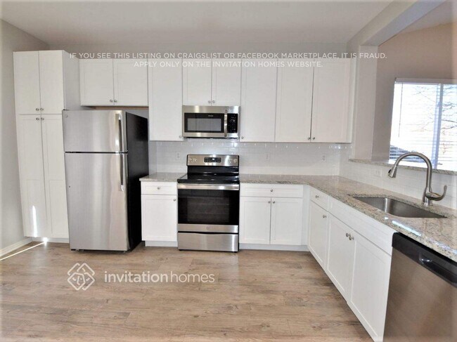 Building Photo - 6492 Stella Luna Dr