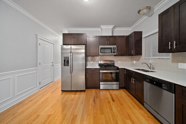 Foto del edificio - 738 N Avers Ave