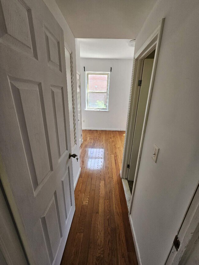 Foto del edificio - 1419 W Stiles St