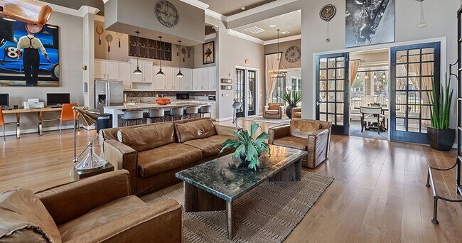 Foto del edificio - Parkway Grande Apartment Homes