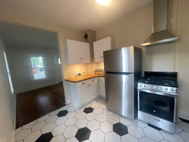 Foto del edificio - 206 Palo Blanco St