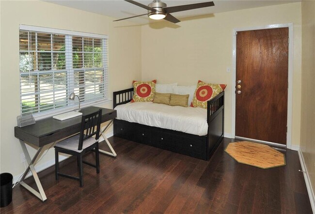 Foto del edificio - 1114 Fairmount Ave