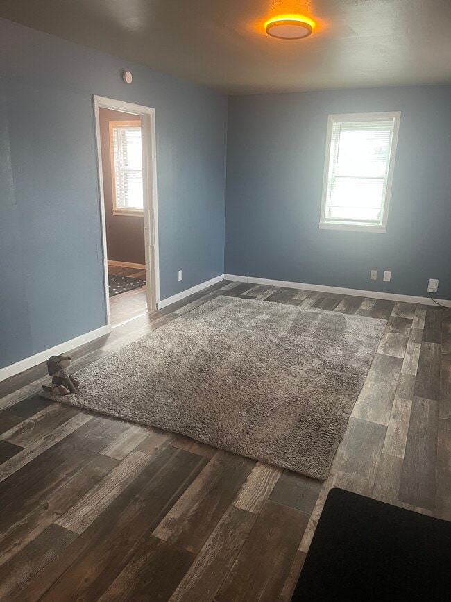 Building Photo - 68 Mathewson St