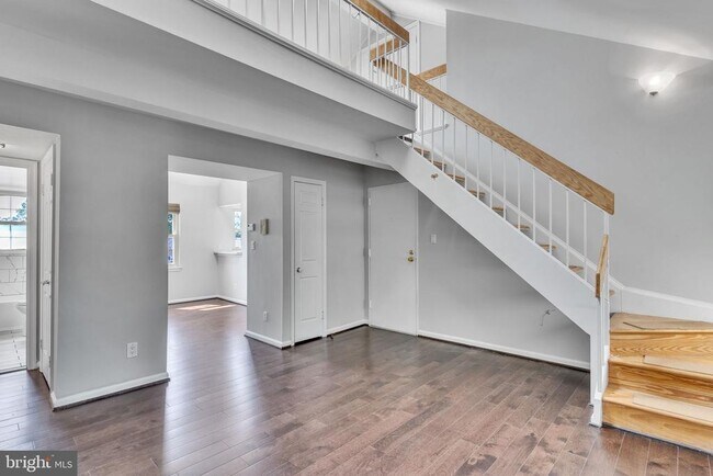 Foto del edificio - 525 Bashford Ln