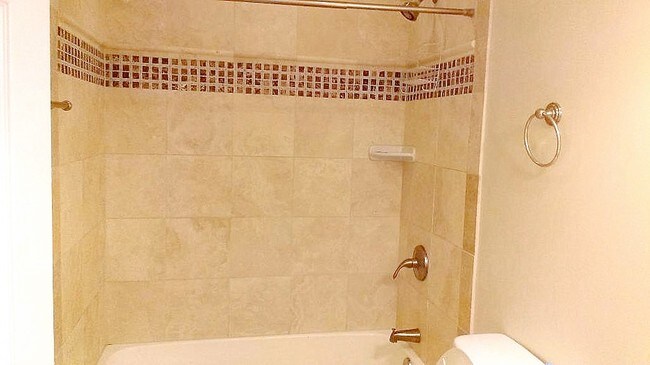 Foto del edificio - 2445 Callow Ave