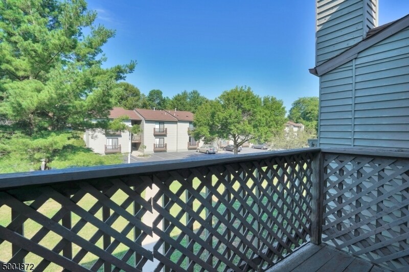 Primary Photo - 1214 Spruce Hills Dr