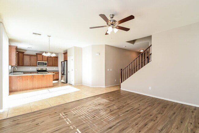 Foto del edificio - 4055 E Vest Ave