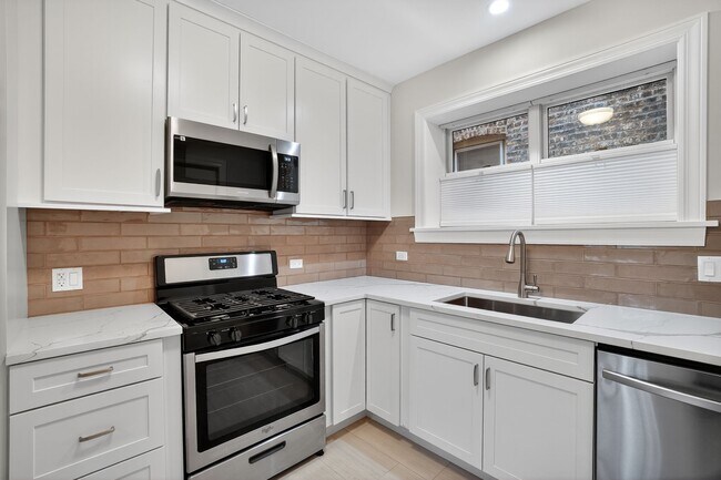 Foto del edificio - 2703 W Ardmore Ave