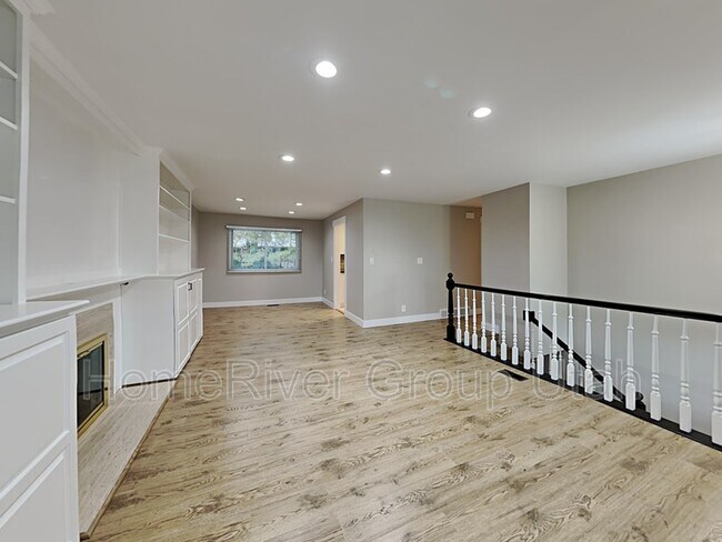 Building Photo - 375 Brahma Dr