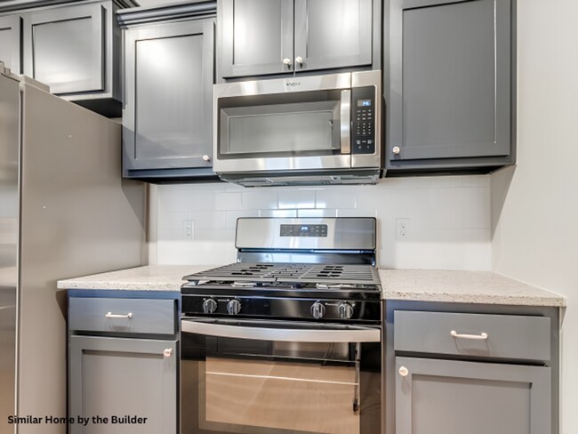 Building Photo - 1608 Highland Loop,